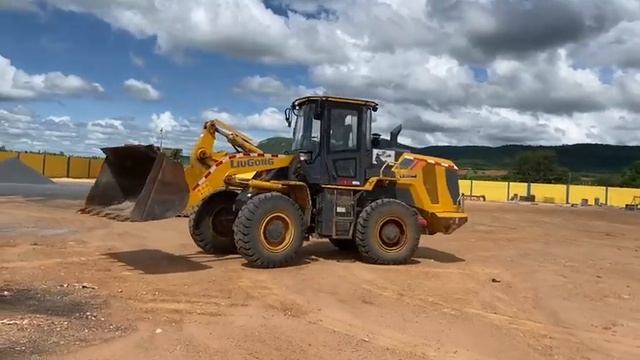Pá Carregadeira Liugong 835H ano 2017