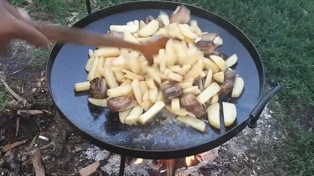 Вкуснейшая жареная картоха с мясом на сковороде!!!