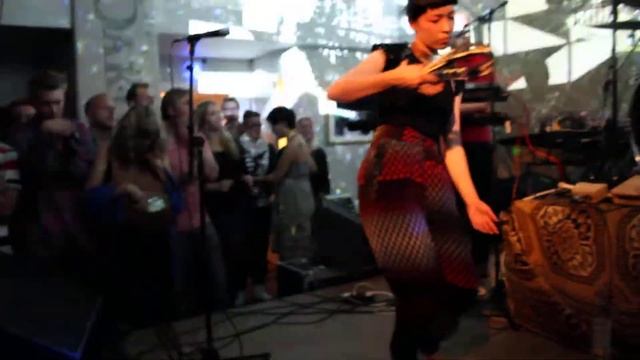 Little Dragon | Feather Live at Bar Flamingo GBG
