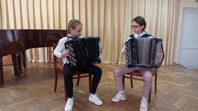 Радомская Анна, Синяк Анна ансамбль младшая группа, Дятловская ДШИ