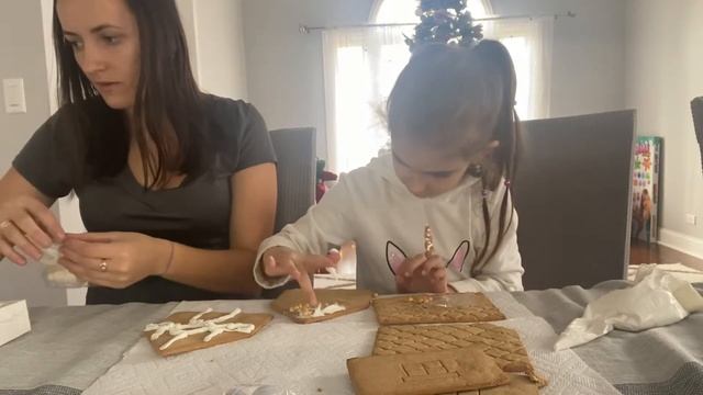 Будиночок з печива- пряник (gingerbread house)