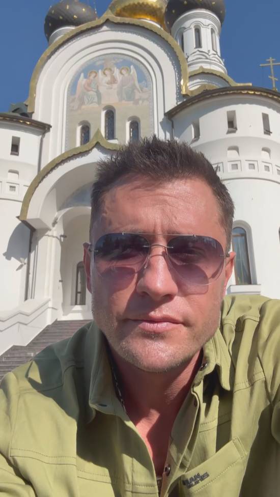 Павел Прилучный поздравляет всех со светлым праздником Пасхи и с Днём рождения KION