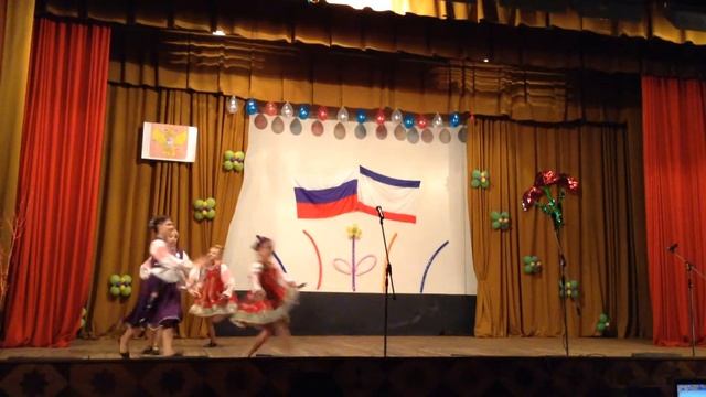 Как мы танцуем каллектив Изумруд