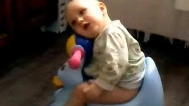 Копия видео "Песни на горшке"