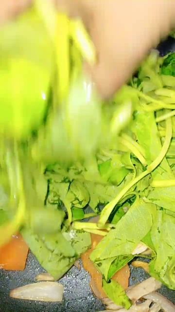 LETS COOK ADOBONG KANGKONG[WATER SPINACH]||SATISFYING #shorts #waterspinach #trending #satisfying