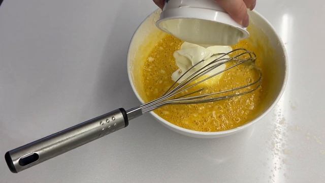 Сметанник. Вкусный заливной пирог