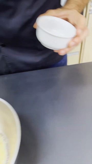 Quer aprender a fazer um bolo de chocolate low carb, saudável, delicioso #shorts