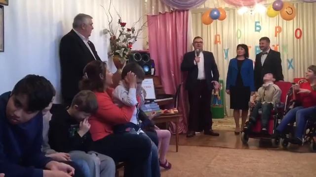 В «Цветике-Семицветике» началась благотворительная акция «Добро в твоих руках» / Shipovnik.ua