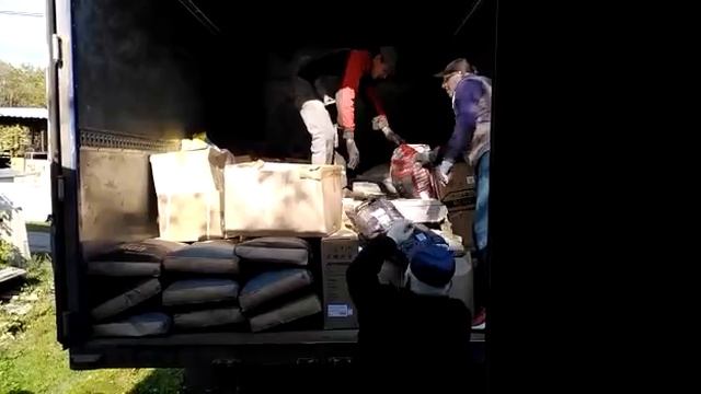 9 тонн помощи для Докучаевского зоопарка: стройматериалы и медикаменты #МЫВМЕСТЕ