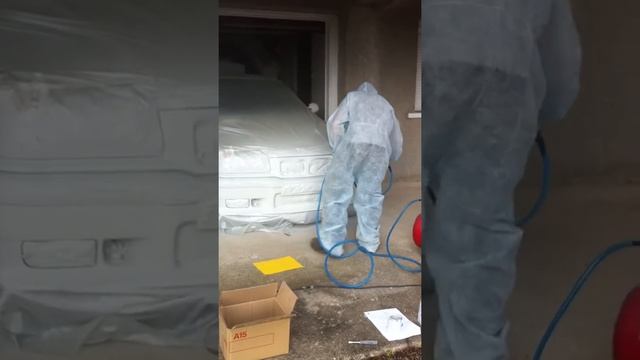 BMW E36 320i  : retouche partielle en peinture blanc alpin weiss