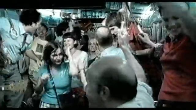 Coca-Cola - Chivauva "Underground" - old TV commerical from 2003 / stará reklama z roku 2003