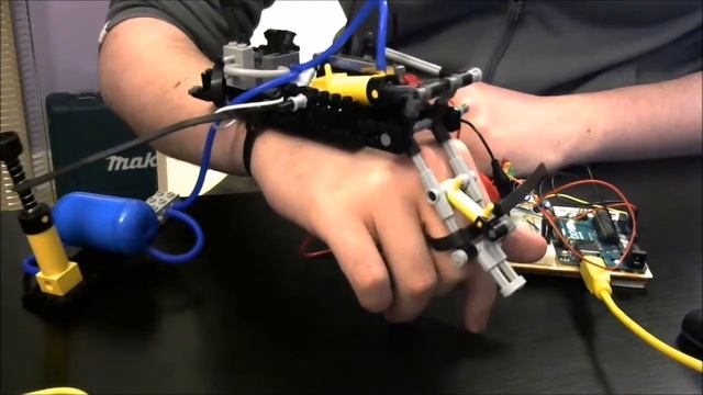 Arduino/Technic haptic glove test