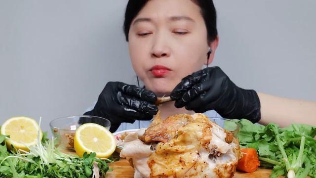 ASMR 에어프라이어 로스트치킨 리얼사운드 먹방 (열무와 함께) air Fryer rotisserie Chicken Eating show