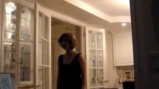 Tu Lo Sai performed by Aurora Foster
