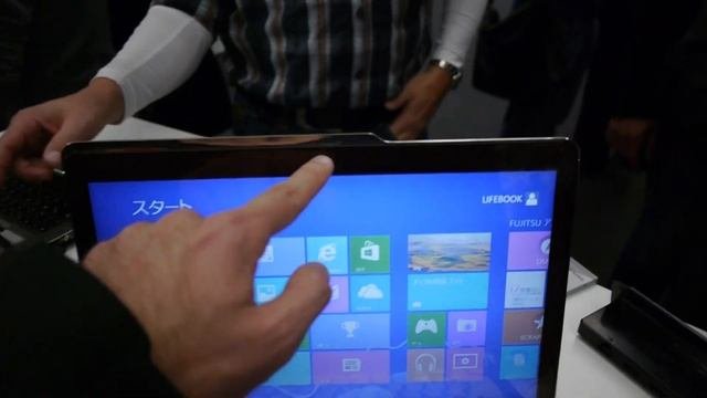 Fujitsu Floral Kiss Ultrabook Hands On