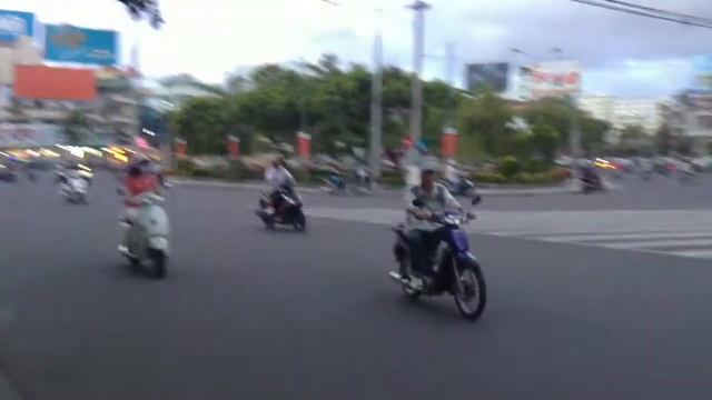 ПДД на дорогах Вьетнама