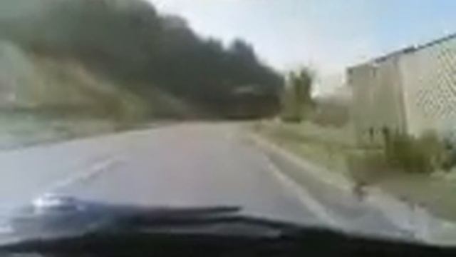 Audi 100 speeding
