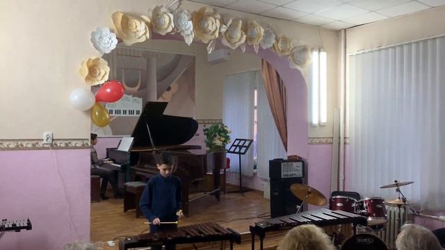 Сосна Микита - «Півторак», український народний танець, переклад О. Новицький