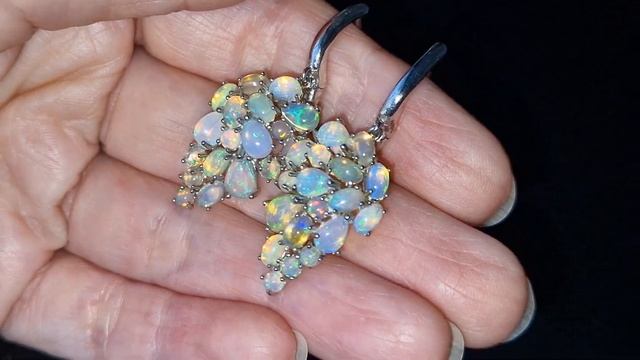 Серебряные серьги Крылья с радужными огненными опалами