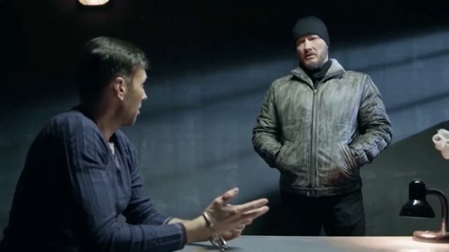 Пока Макс и его верный помощник ловят опасного убийцу, Гнездилов как никогда старается им помочь!
