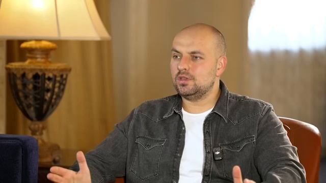 Рубрика по воскресеньям с Эдуардом Басуриным.