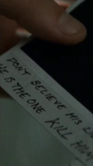 Memento - Tiny detail we missed !! #memento #christophernolan #shorts #wb #time