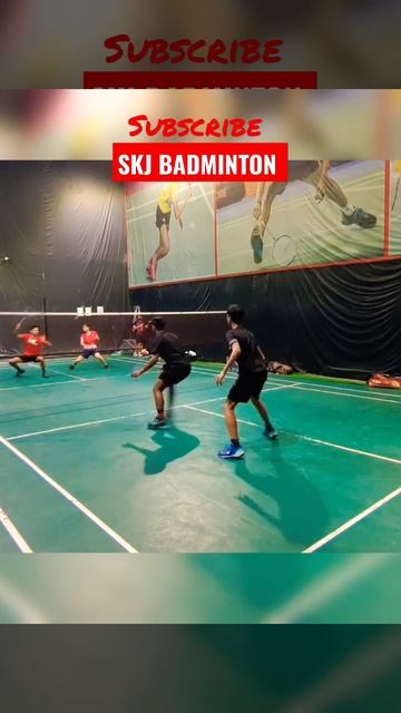 attacking rally 🏸🏸 #badminton #shorts