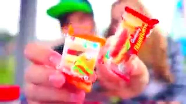 Ивангай и марьяна ро,кушаем японские сладости 😀😀😀
