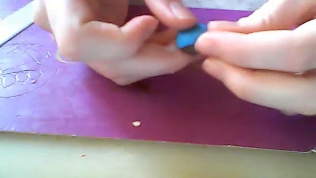 пончик из полимерной глины