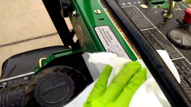Cleaning A Greasy, Oily, Dirty Mower & How I Broke My Mower (Featuring Zep Fast 505 Degreaser)