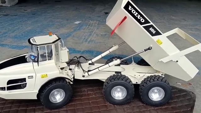 កូនឡានដឹកដី volvo
