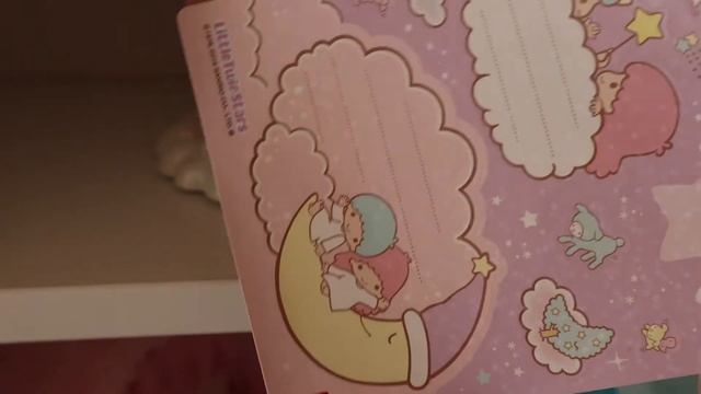 Little Twin Stars Desk Tour