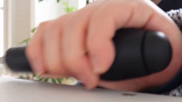 【ホームオフィス】おしゃれなインテリアに囲まれて在宅勤務がしたい！なリモートワークを叶える | キッチン収納を組み立てて自分好みにDIY