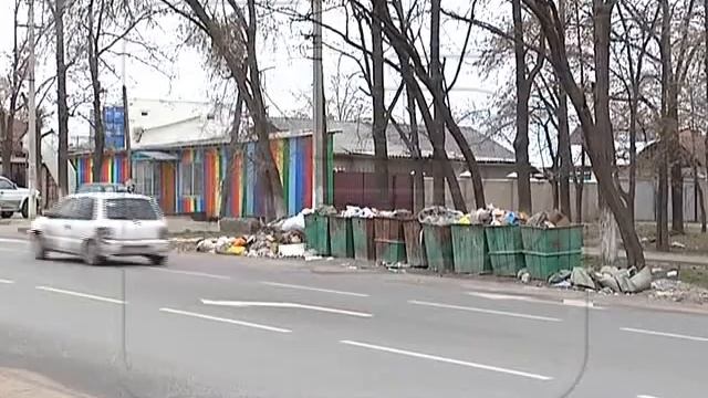 Бишкек завален мусором