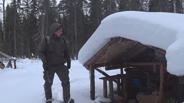 Поход до избы. Немного рыбалки и охоты.