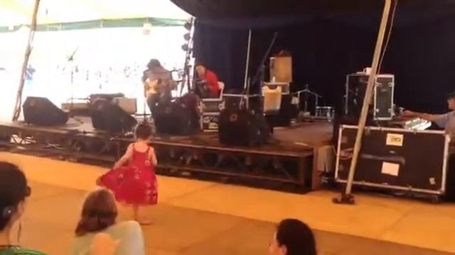 Jeb and Tara acoustical set