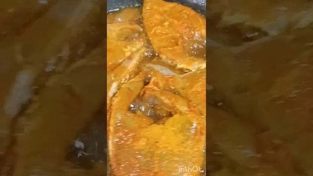 FRIED FISH THIS HUGE FISH HEADS.#shorts