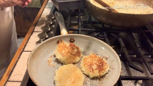 Cassava Macaroon  ขนมบ้าบิ่นมันสำปะหลัง แบบทอดในกระทะ และแบบอบในเตาอบ