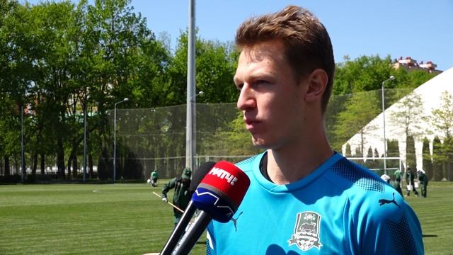 Матвей Сафонов: «Во втором тайме наладили игру в обороне»