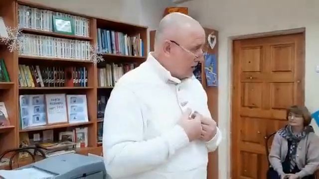 Встреча Орехова Сергея с лучшими читателями школьной библиотеки среди первых и вторых классов.
