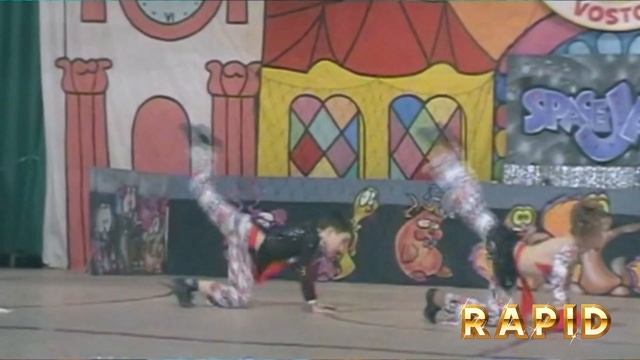 RAPID DANCE GROUP 10 YEARS CONCERT PART 002 (PARADE WITH FLAGS OF RAPID GROUP)