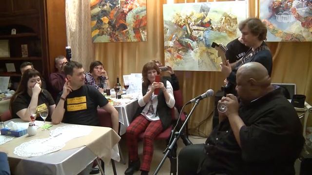 Настоящий блюз от американской звезды Phil Speat и группы Boneshakers.