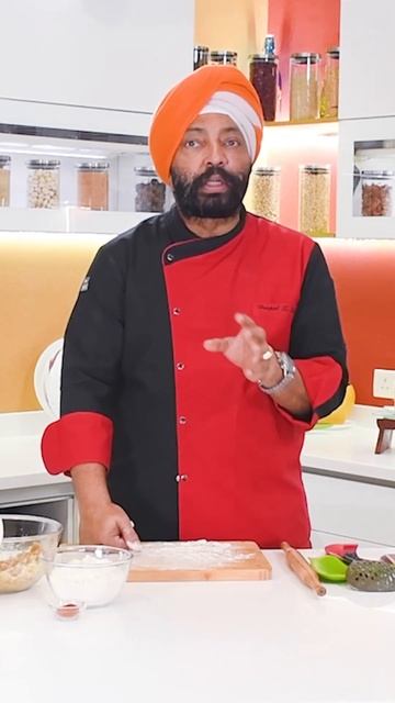 Did you know that resting the dough after kneading makes #parathas #chefharpalsingh #tips #howto