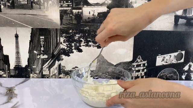 Рулет из кабачков с творожным сыром