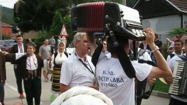 Гуча, Драгачевски сабор трубача, Дефиле 10, август, 2014.