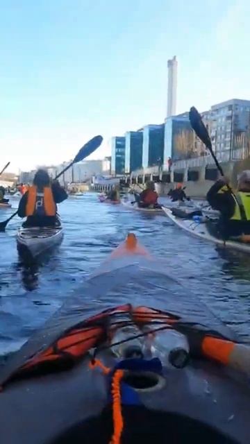 115 kayakers pass through lock (seen from Itiwit X500 at Hammarbyslussen, Stockholm)