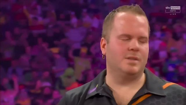 QUARTERS CONFIRMED! | Day 13 Evening Highlights | 2022/23 Cazoo World Darts Championship