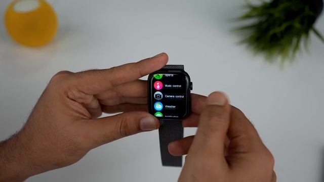Big Display & Slim Bezel Metal Smartwatch | Fire-Boltt Vogue