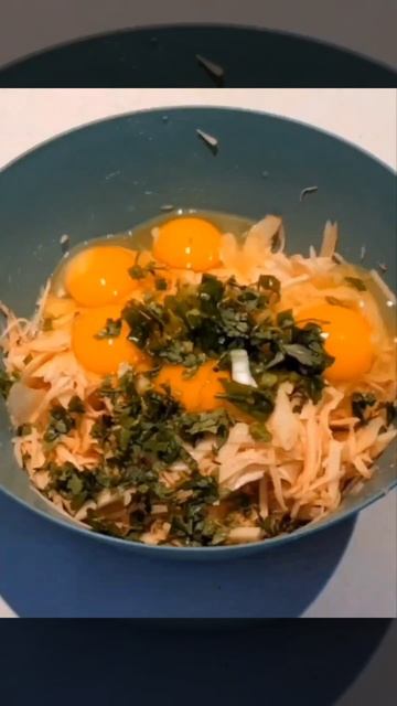 Easy Breakfast / Grated Potatoes and Scrambled Eggs  #shorts #breakfast