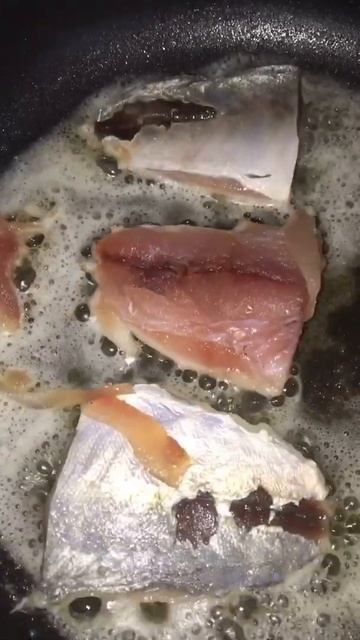 Roasted Mackerel with Garlic and Lemon